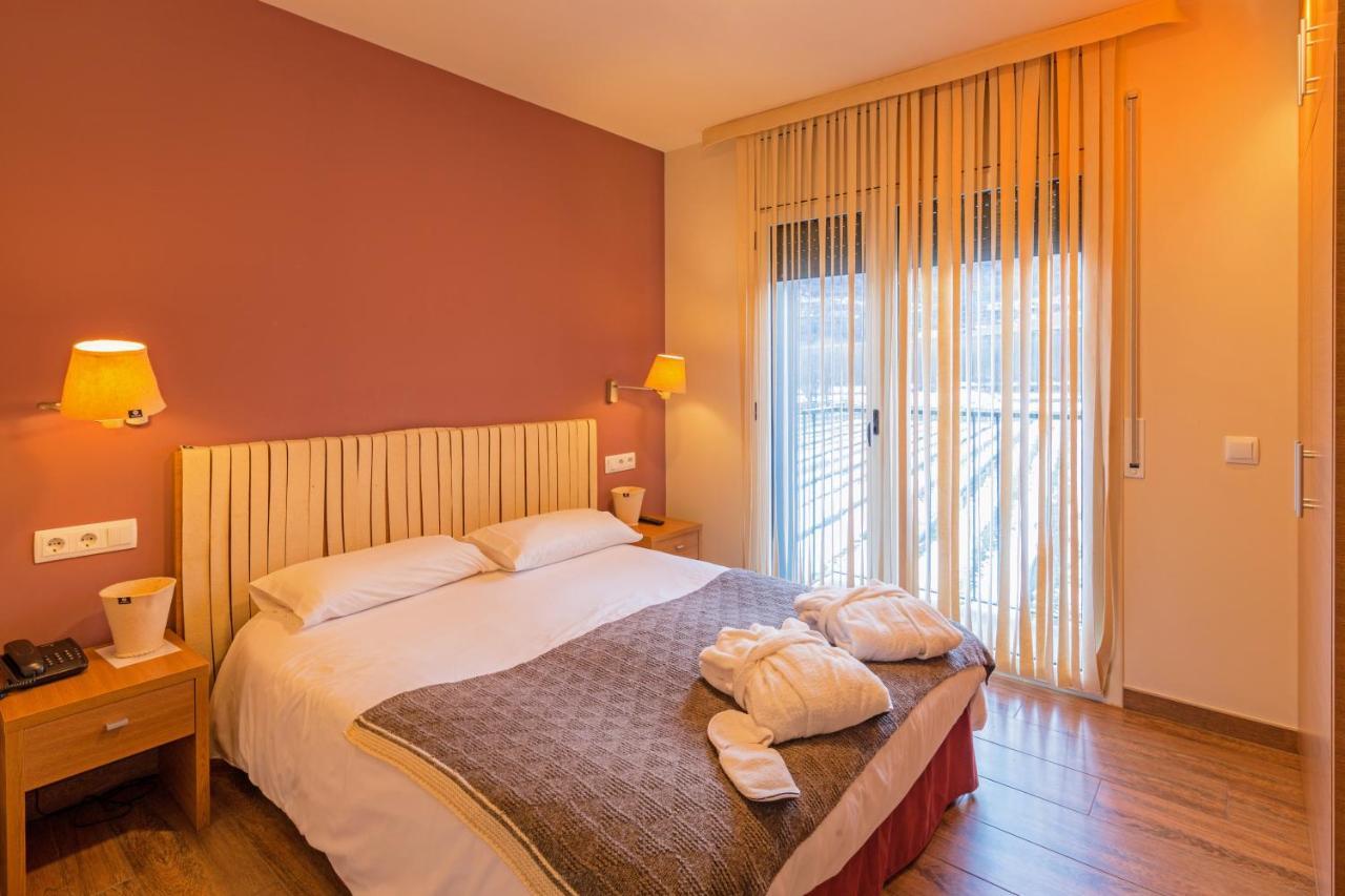 Apartamento Superior Xisqueta de 1 dormitorio con acceso al spa (2 adultos)